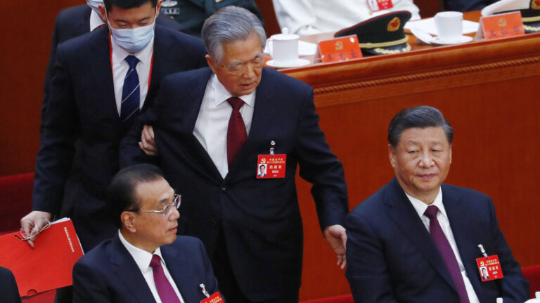 中共总书记权力强弱的制度性根源：以胡锦涛与习近平为例的比较研究